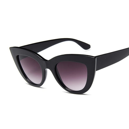 BlackPluss - Cat Eye Fashion Sunglasses Vintage Luxury Black UV400 Shades.