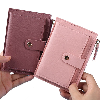 بلاك بلس - محفظة نسائية جلدية صلبة متعددة البطاقات.