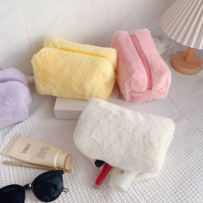 BlackPluss - Zipper Large Solid Color Cosmetic Bag Cute Fur Makeup Bag.